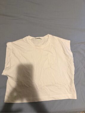 Zara White Crewneck Women's Tank Top